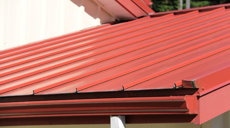 Professional gutter cleaning services in Monument, OR